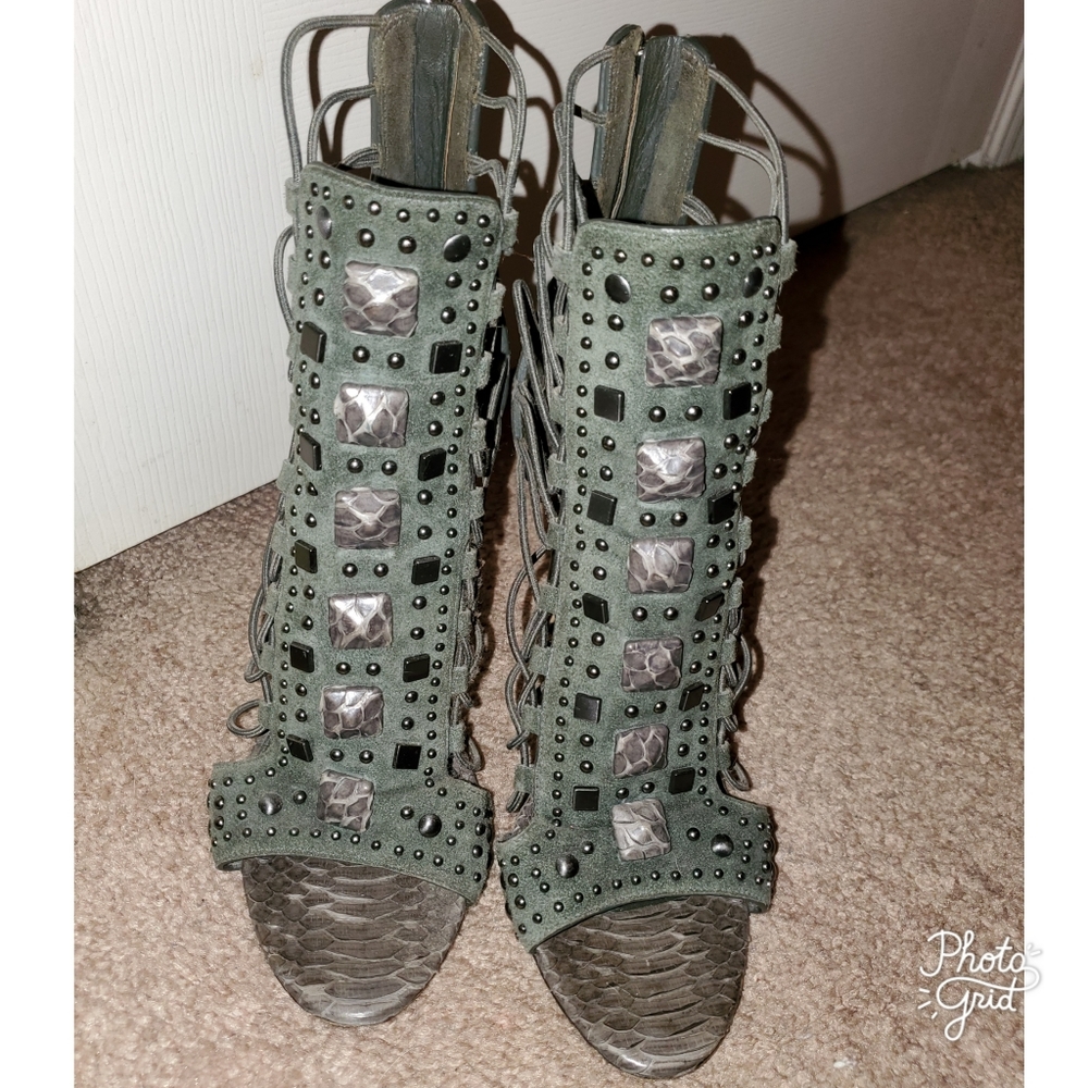 B Brian Atwood Green Peep Toe Heel